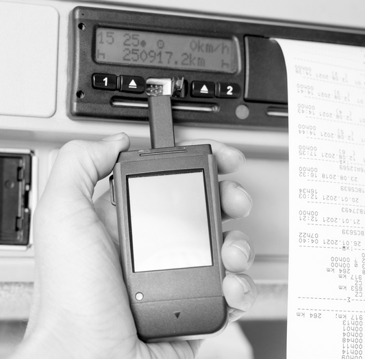 Zeit- und Kostenintensiver Tachographen-Download